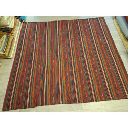 Persien Azerbaijan ca 40 Jahre alt Pflanzenfarbe Maß 265 x 250 cm