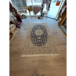 Persien Nain Königsblau mit Blumenseide Maß 255 X 152 cm