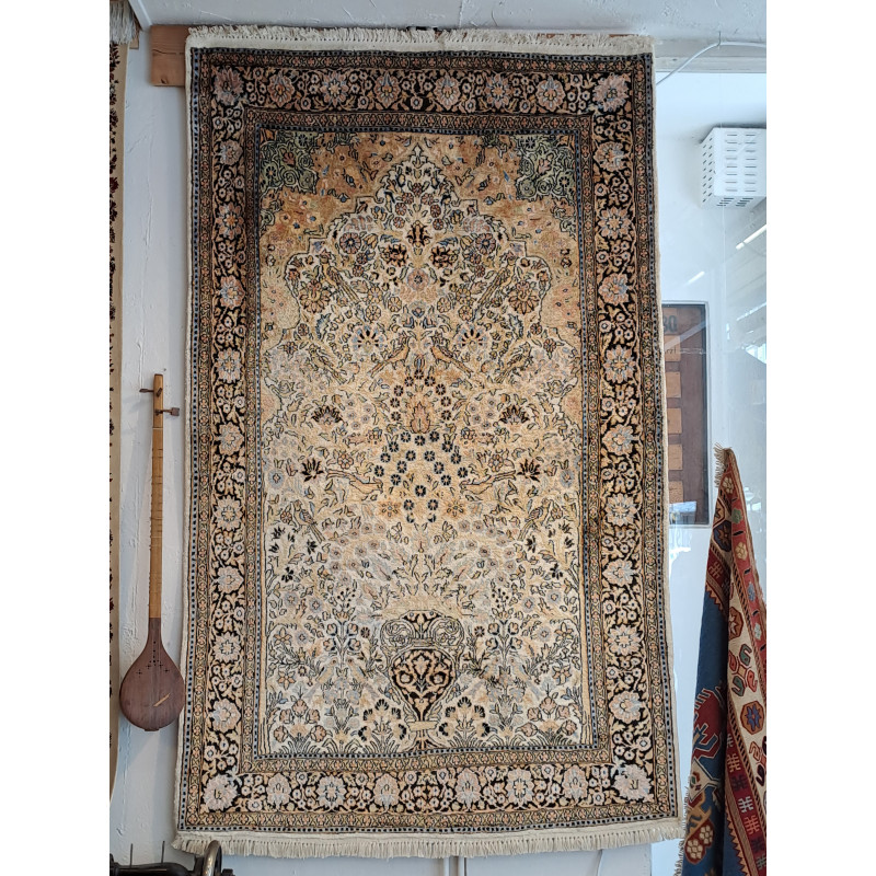 Kaschmir Seide feine Knüpfung Lebensbaum mit Paradiesvögeln Maß 182 x 118 cm Kaschmir Seide feine Knüpfung Lebensbaum mit Paradiesvögeln Maß 182 x 118 cm