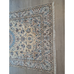 Persien Nain mit Blumenseide Maß  255 x 152 cm