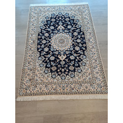 Persien Nain sehr fein mit Blumenseide Maß 232 x 160 cm