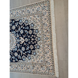 Persien Nain sehr fein mit Blumenseide Maß 232 x 160 cm