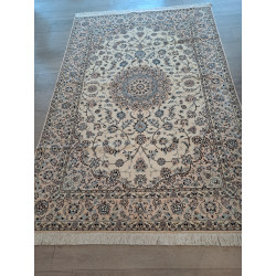 Persien Nain sehr fein ca. 800.000 K Pro qm mit Blumenseide Maß 235 x 156 cm